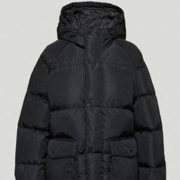 Aritzia Jackets & Blazers - NWT Aritzia Basecamp Puffer Black
